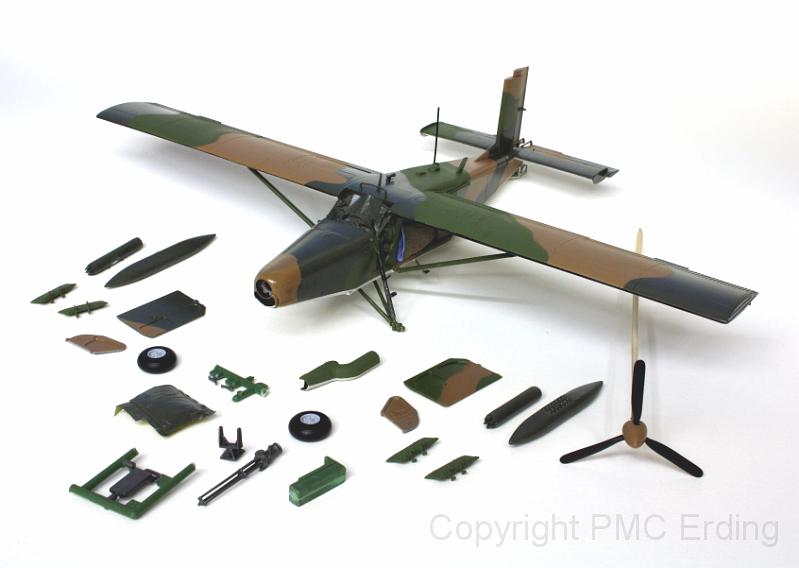 AU-23 Peacemaker Roden 1-48 Hellinger Othmar 03.JPG